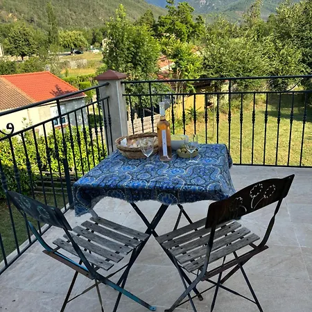 Mimosa - Modern With Private Pool & Mountain View *